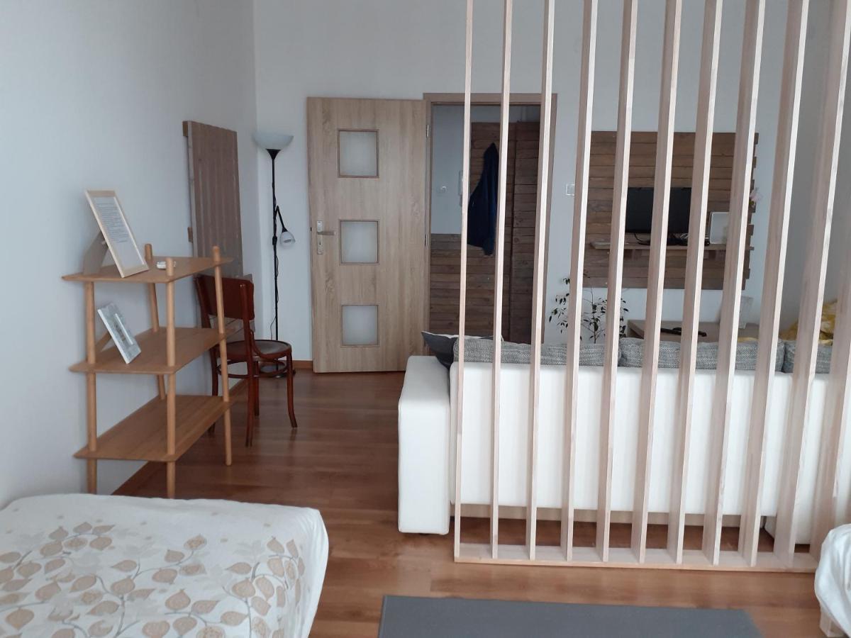Deli Oldal Vendeghaz Apartment เอ็กเกอร์ ภายนอก รูปภาพ