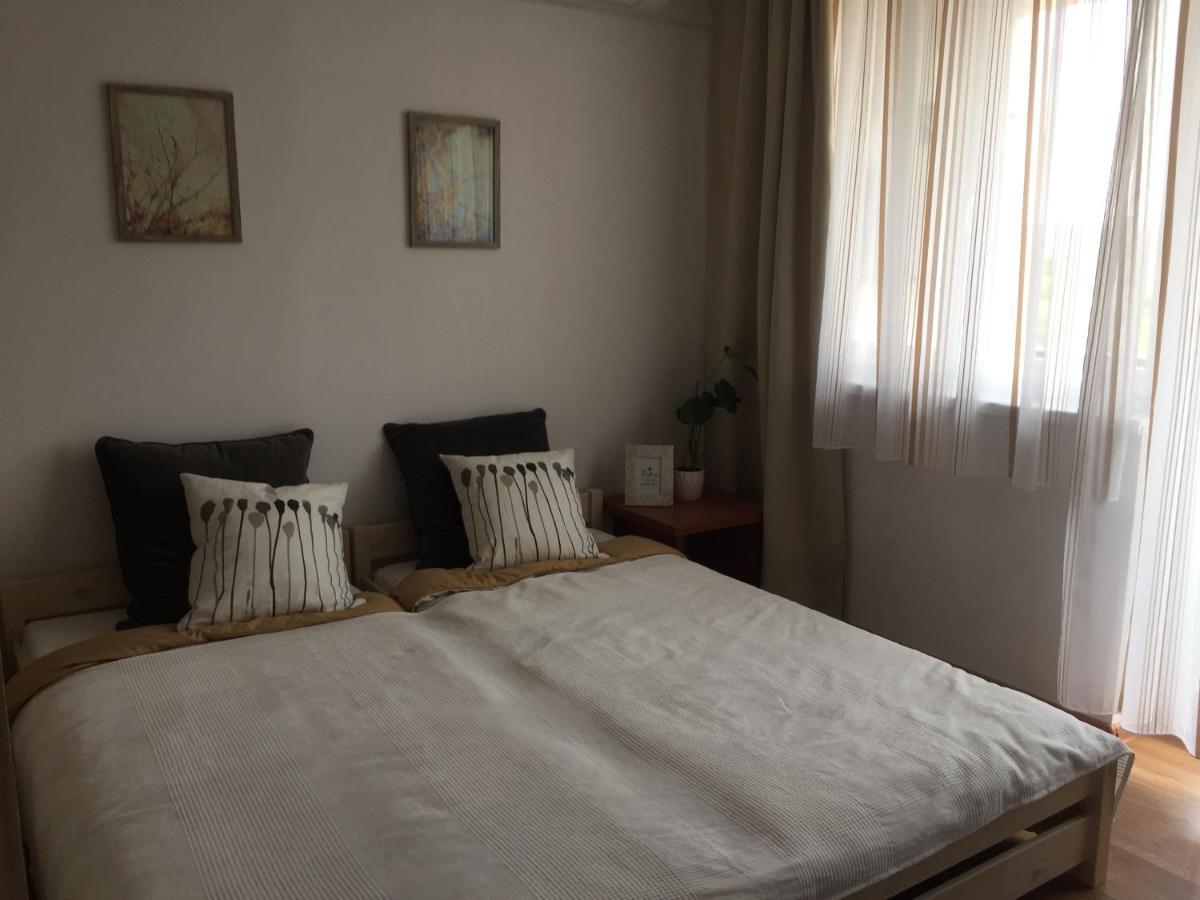 Deli Oldal Vendeghaz Apartment เอ็กเกอร์ ภายนอก รูปภาพ